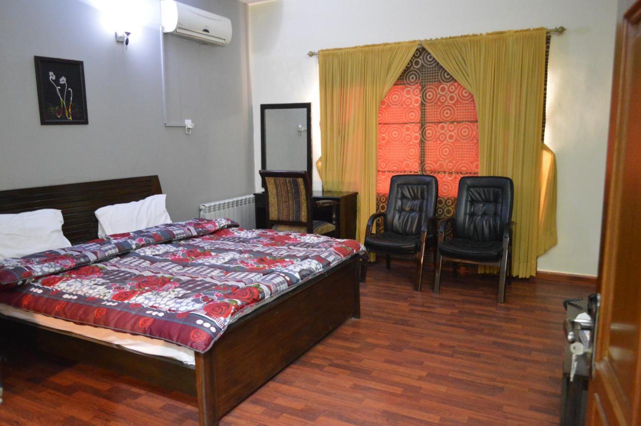 Royal Manor F-10 Islamabad Exterior photo